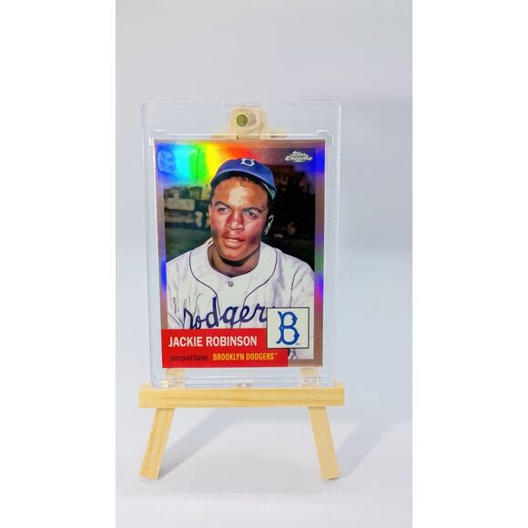 Jackie Robinson #42 Topps Chrome Rose Gold Refractor SSP 65/75 Topps 2022 - Picture 4 of 7